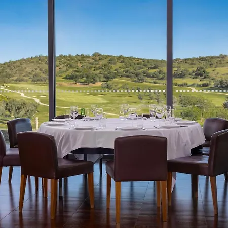 Nau Morgado Golf & Country Club ホテル