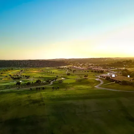 Nau Morgado Golf & Country Club ホテル 4*