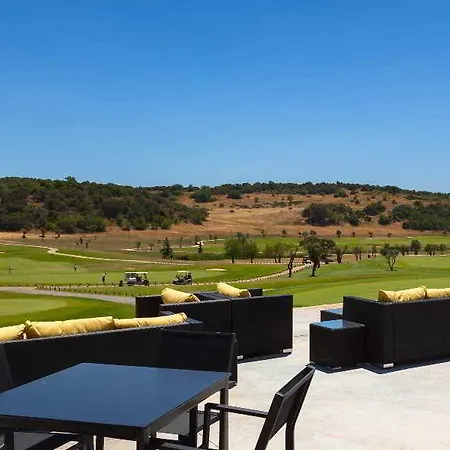 Nau Morgado Golf & Country Club ホテル 4*