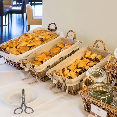 Hotell Nau Morgado Golf & Country Club