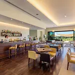 Hotel Nau Morgado Golf & Country Club 4*