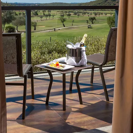 Nau Morgado Golf & Country Club Hotell 4*