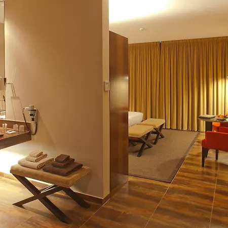 Hotel Nau Morgado Golf & Country Club 4*