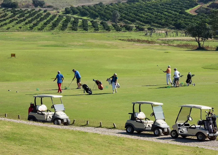 Hotel Nau Morgado Golf & Country Club 4*