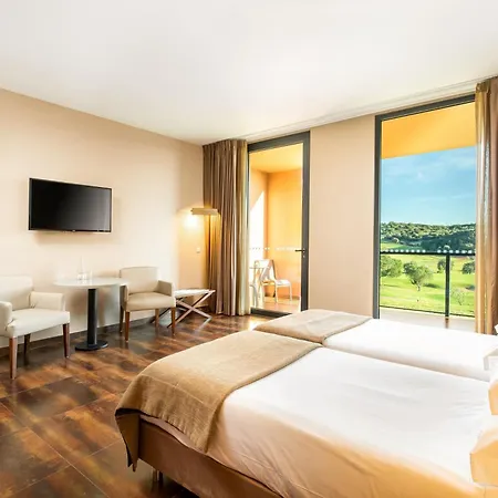 Hotel Nau Morgado Golf & Country Club 4*