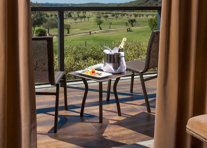 Nau Morgado Golf & Country Club Otel 4*