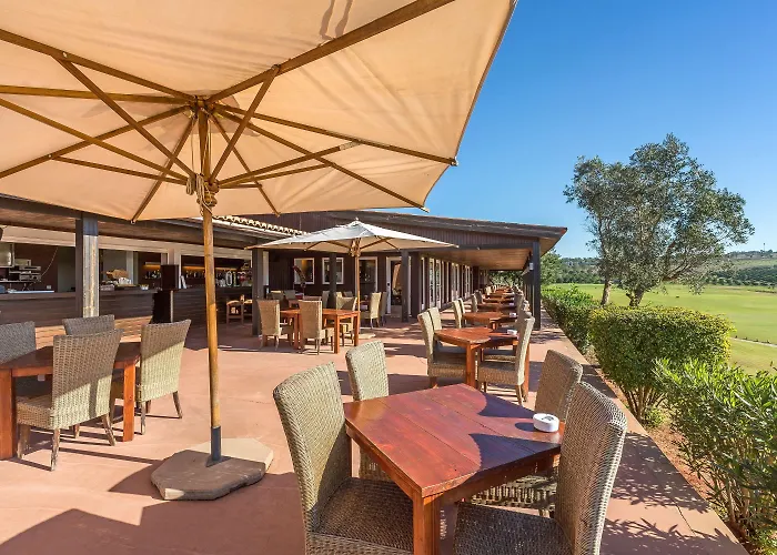 Otel Nau Morgado Golf & Country Club